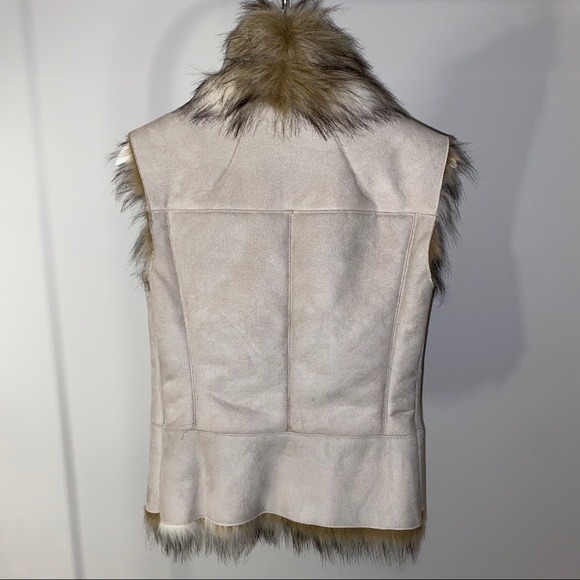 ZARA BASIC Faux Fur Vest - Picture 3 of 8